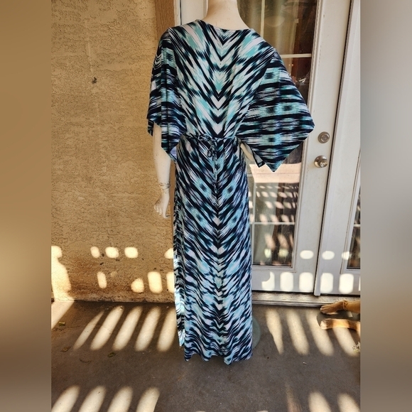 TOMMY BAHAMA‎ DRESS - Picture 5 of 12